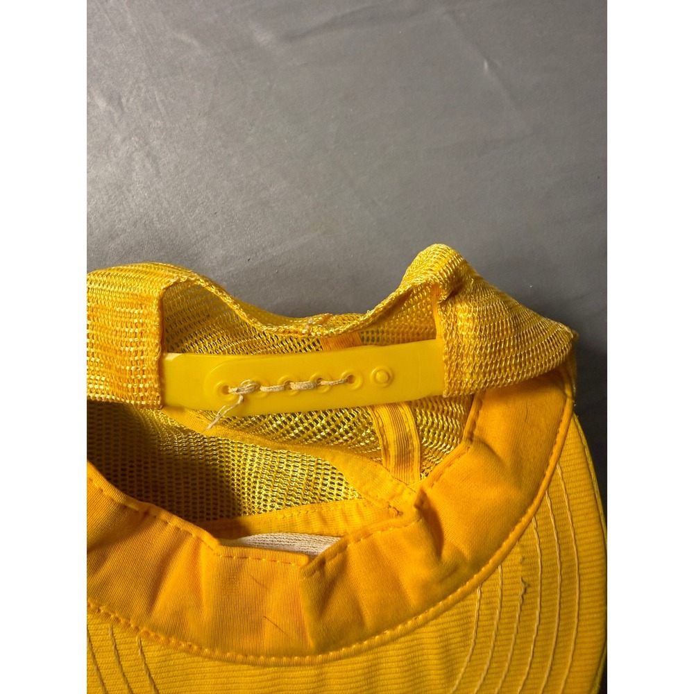 Vintage Levis Strauss & Co Trucker Hat Yellow White Mesh Snapback Patch Cap - Picture 7 of 11
